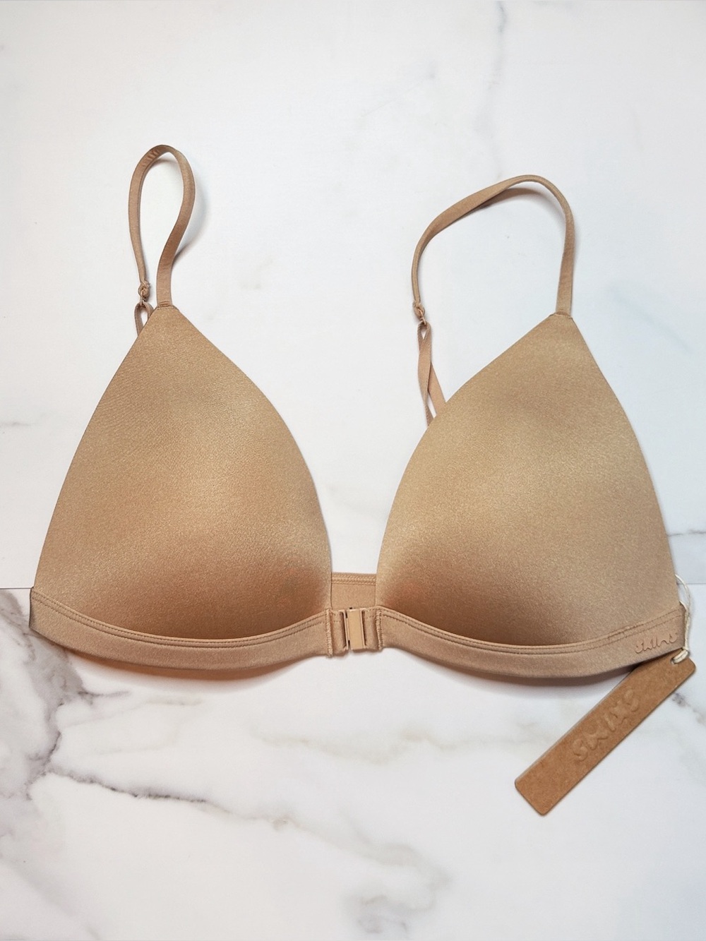 NWT Skims Wireless Form Triangle Front Close Super Push-Up Bra